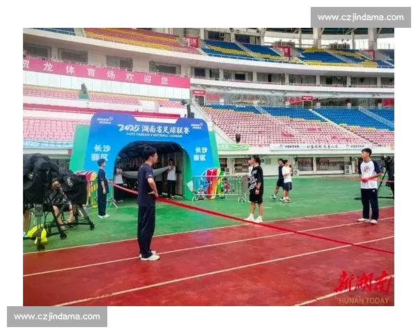 湘超开幕贺龙沸腾 汪涵主持见证长沙首胜 湘超开幕贺龙沸腾 汪涵主持见证长沙首胜